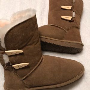 Bearpaw Boots Size 9